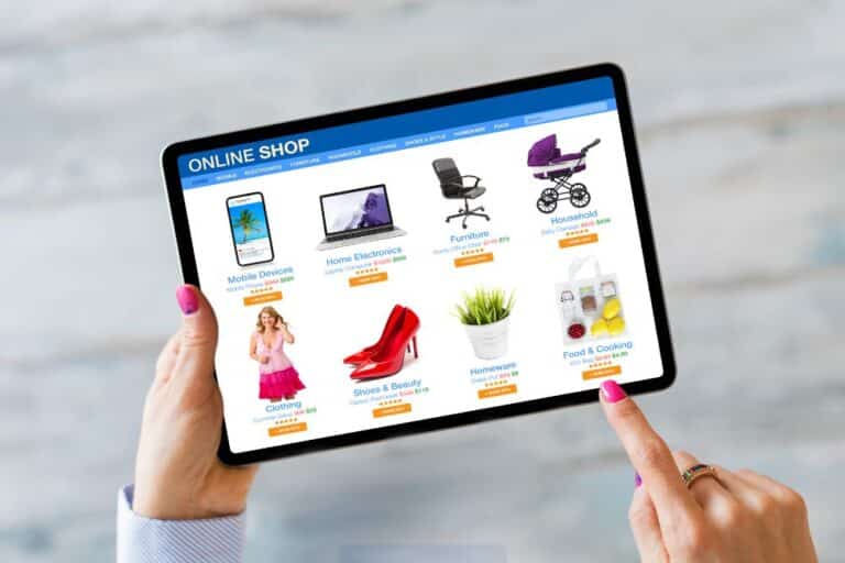 Xiaomi Mi Pad 3 y Samsung Galaxy Tab S2 enfrentadas sobre una mesa